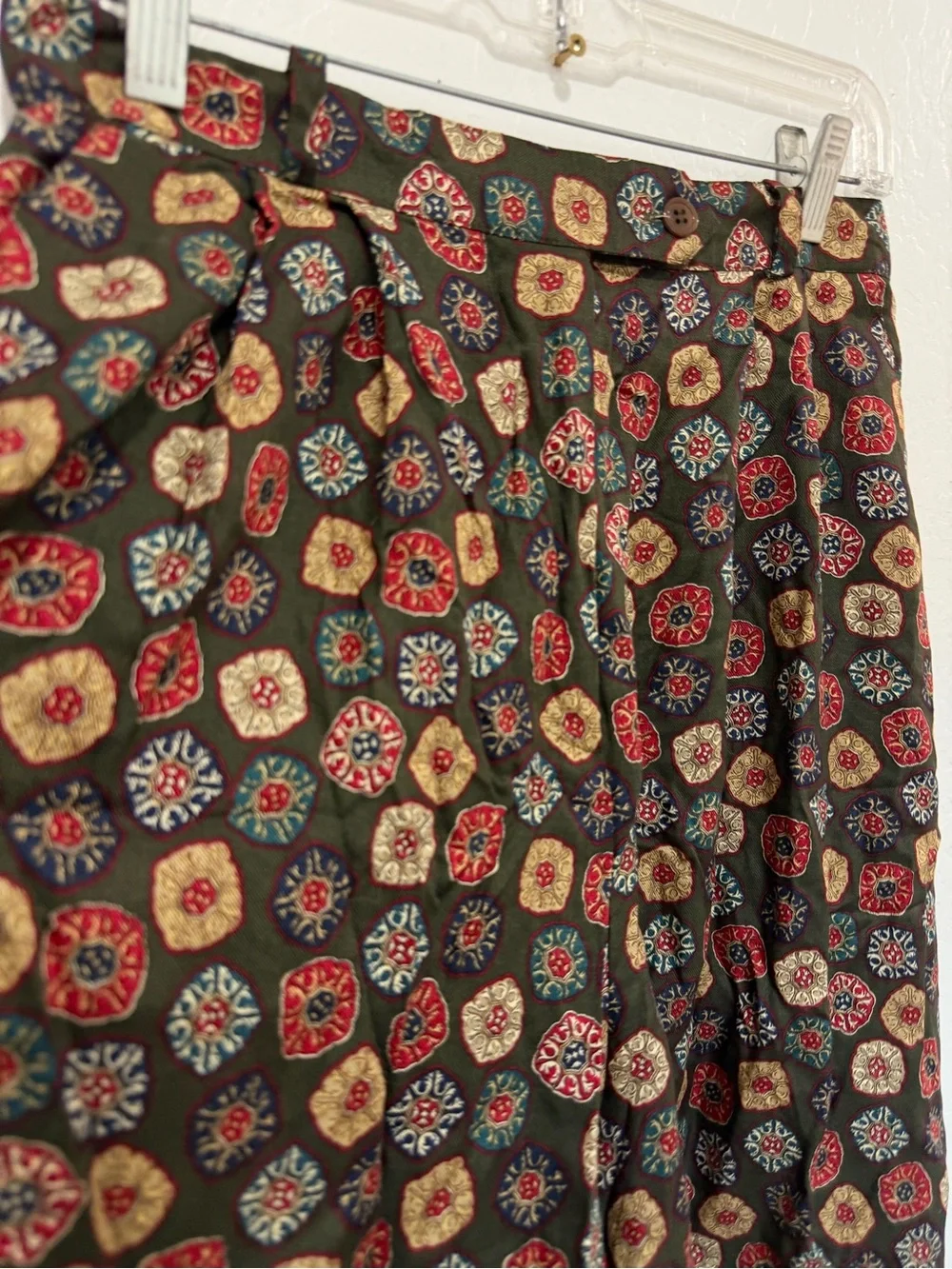 Vintage Talbots sz 12 Patterned Pleated shorts Brown Floral Medallion wool blend